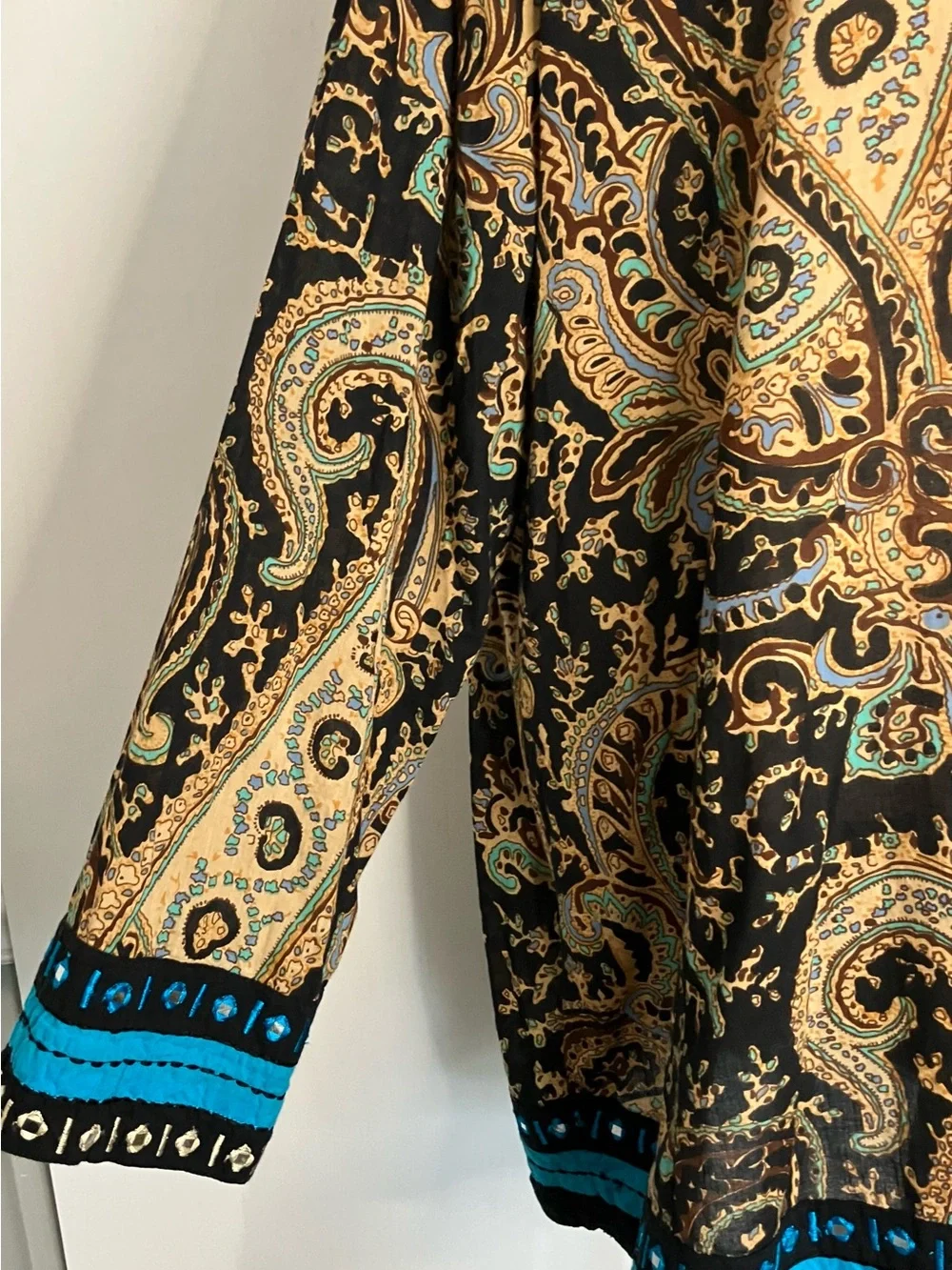 Soft Surroundings Tunic Top Aubrey 2X Blue Black Paisley V-Neck Boho Embroidered - Picture 4 of 12